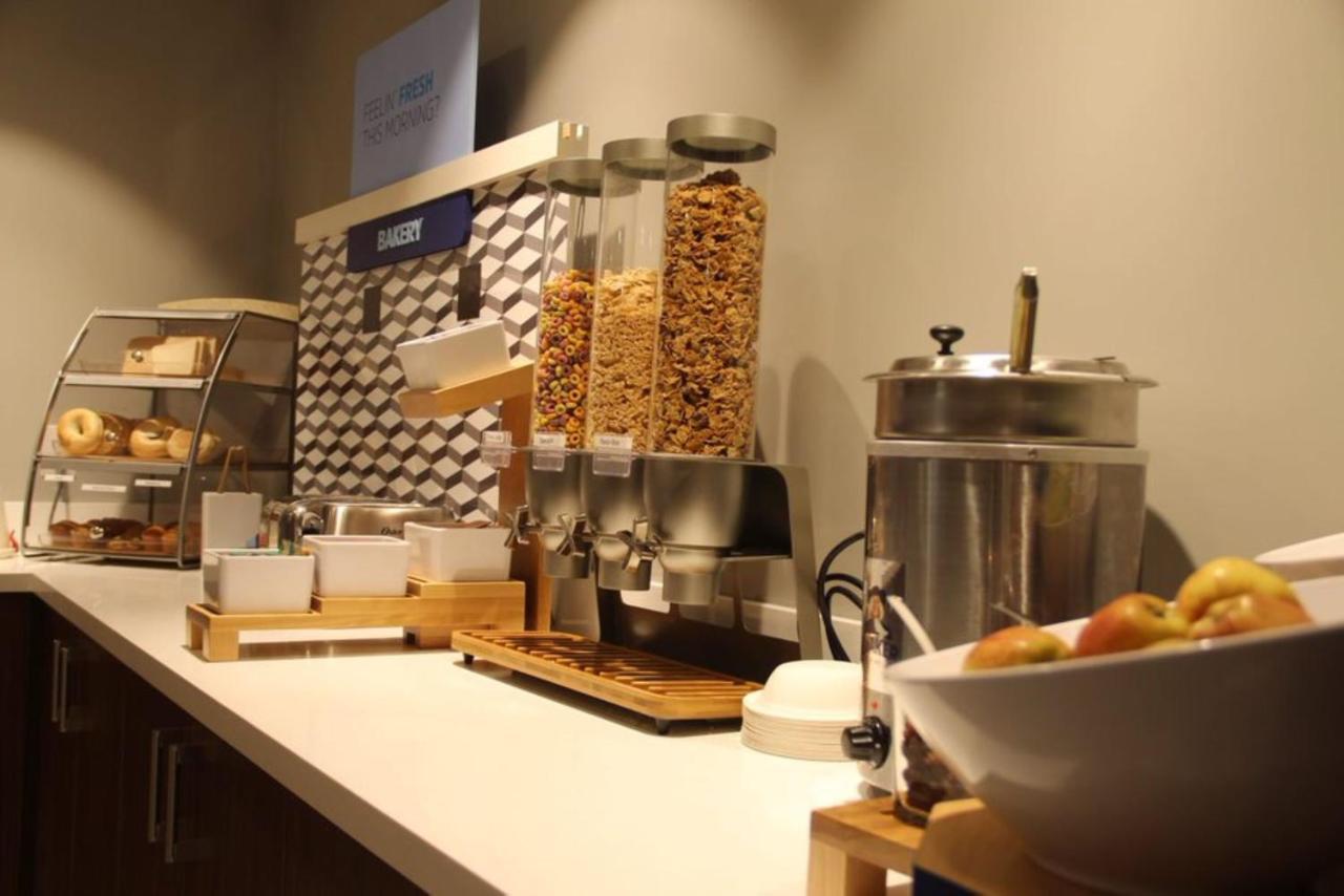 Holiday Inn Express & Suites Huntsville By Ihg Eksteriør bilde