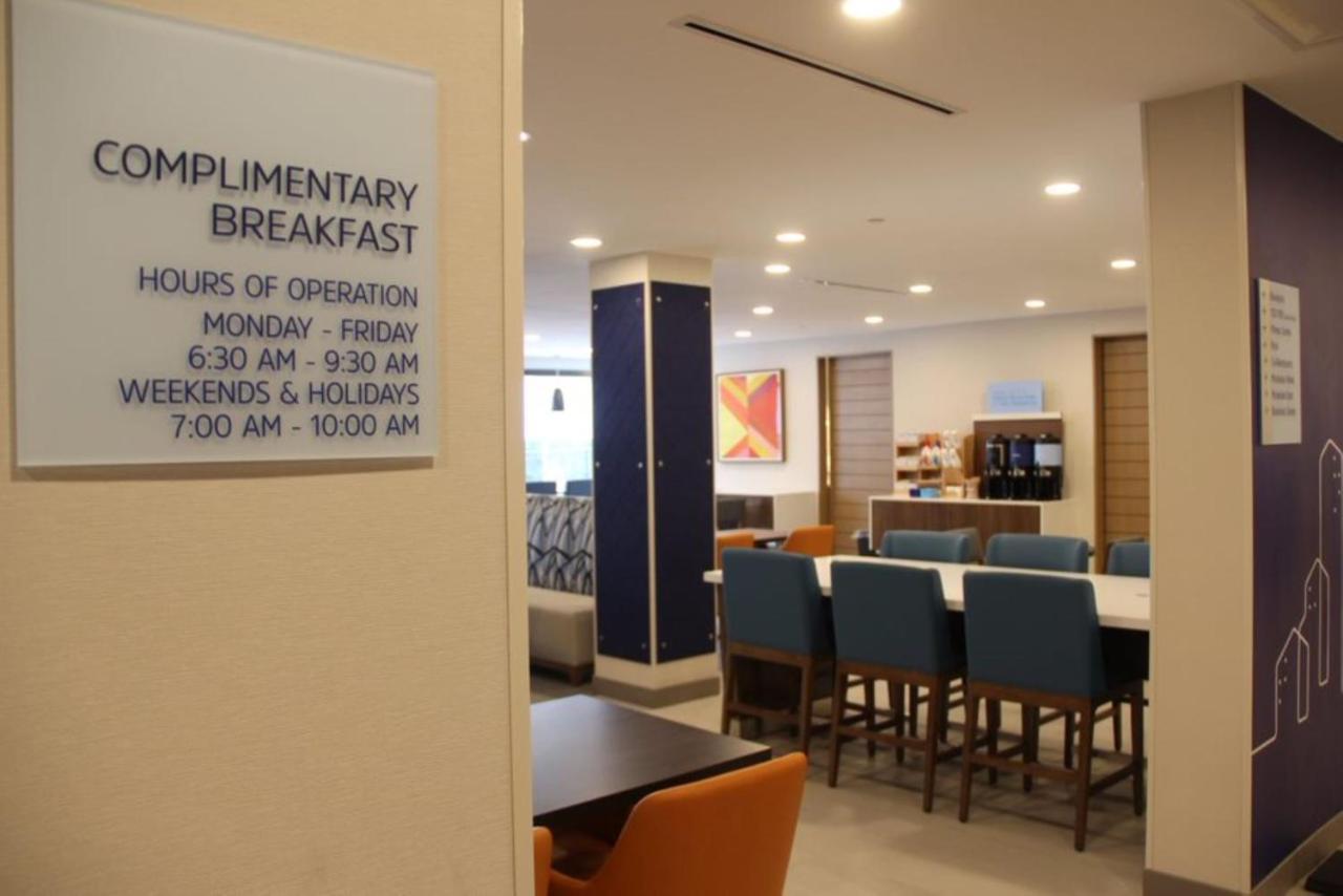Holiday Inn Express & Suites Huntsville By Ihg Eksteriør bilde