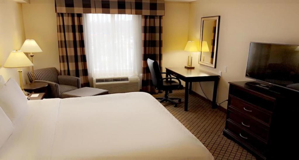 Holiday Inn Express & Suites Huntsville By Ihg Eksteriør bilde